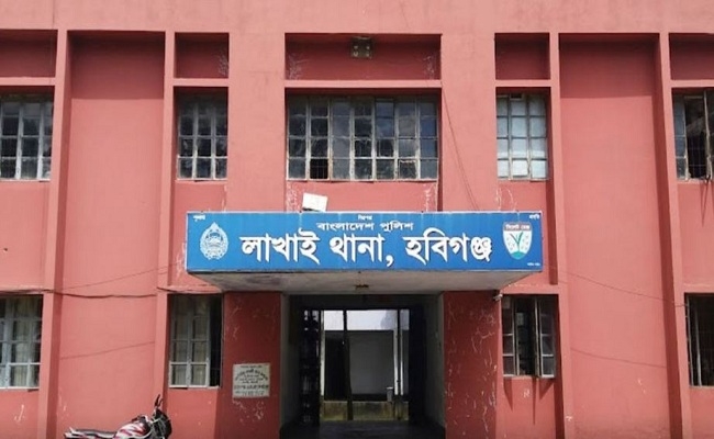 লাখাইয়ে ১২ কেজি গাঁজাসহ আটক ৩   
